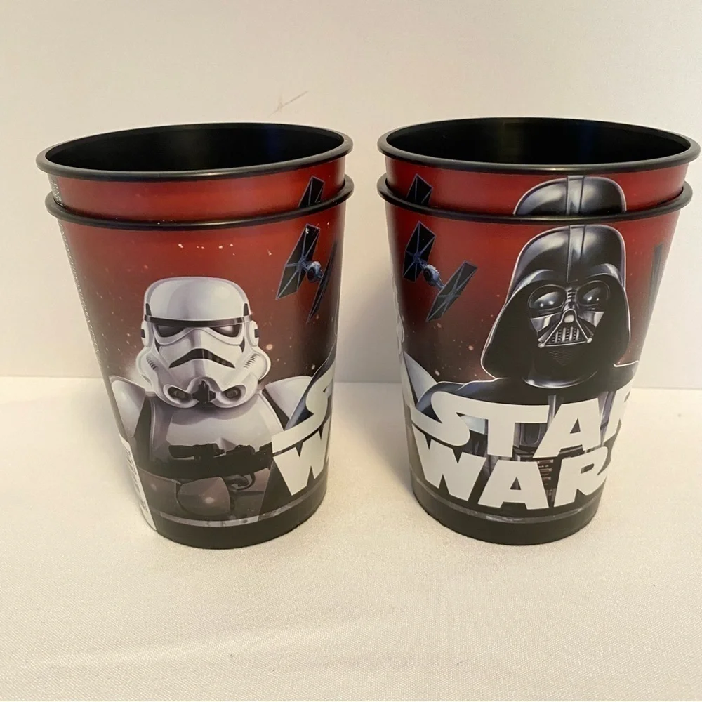 Star Wars Darth Vader/ Storm Trooper/ The Last Jedi/ The Force Awakens 8 Cup Set
